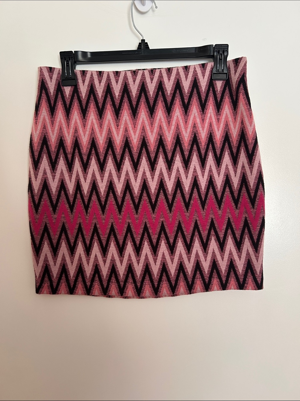 Express Pink Zigzag Knit Mini Skirt
